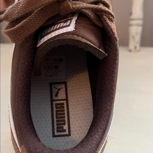 Puma Easy Rider Brown and White Sneakers - Picture 8 of 10